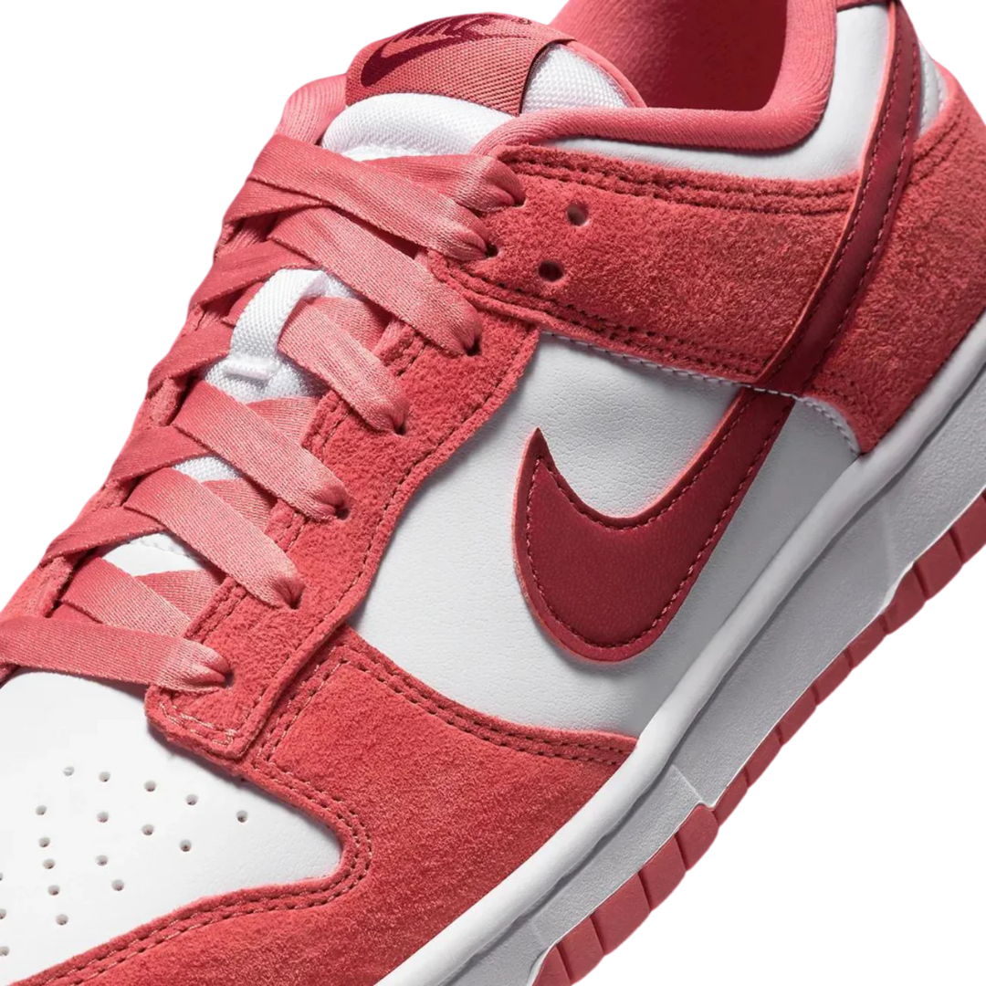 Nike Dunk Low V-Day - Missing Box Lid