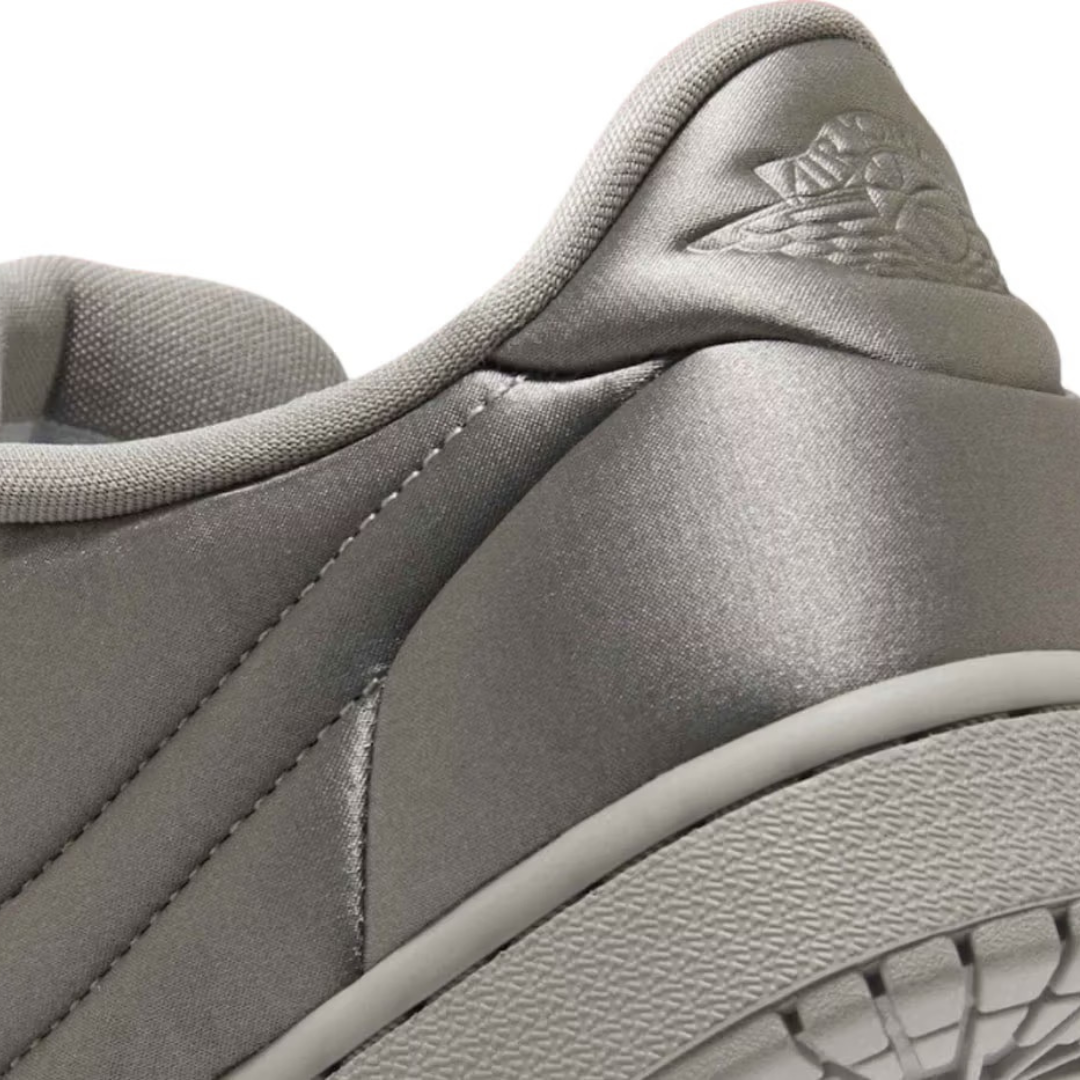 Nike Air Jordan 1 Low Method Of Making Satin Grey - Missing Box Lid