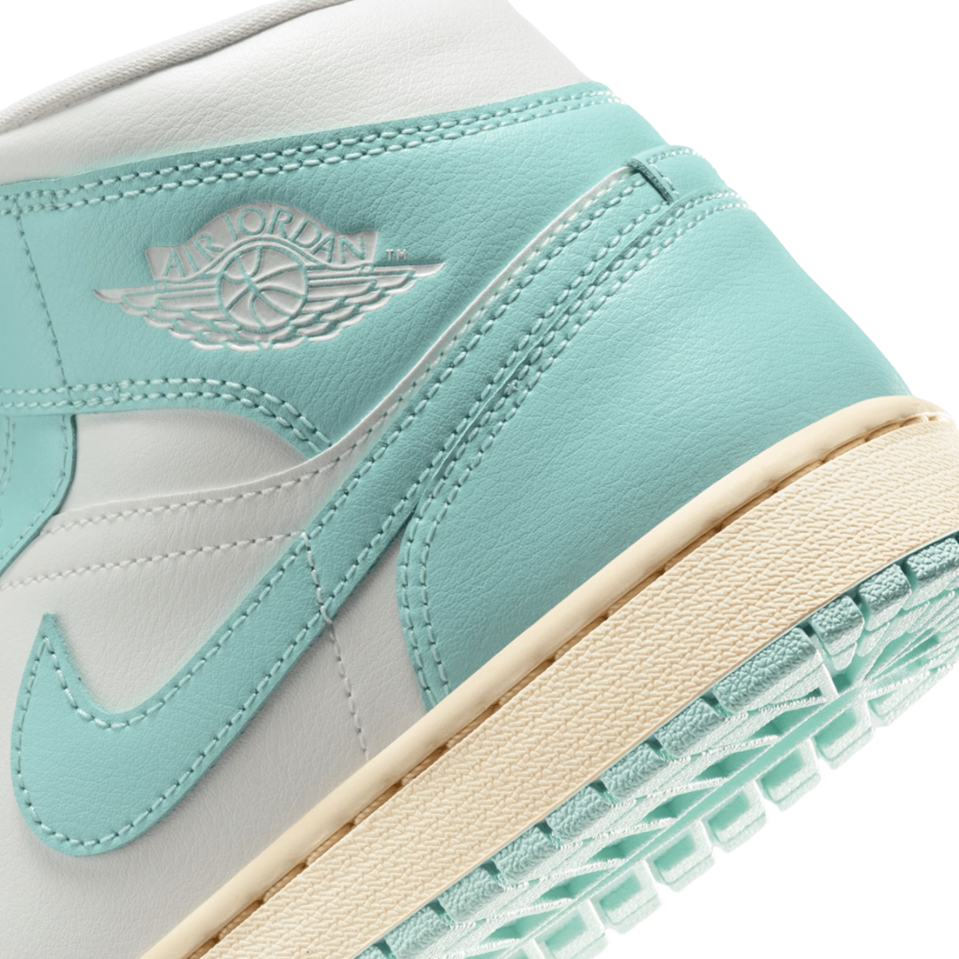 Nike Air Jordan 1 Mid Baby Blue / Sail