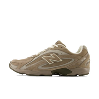 New Balance 204L
