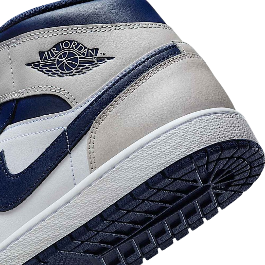 Nike Air Jordan 1 Mid Navy / Wolf Grey - Missing Box Lid
