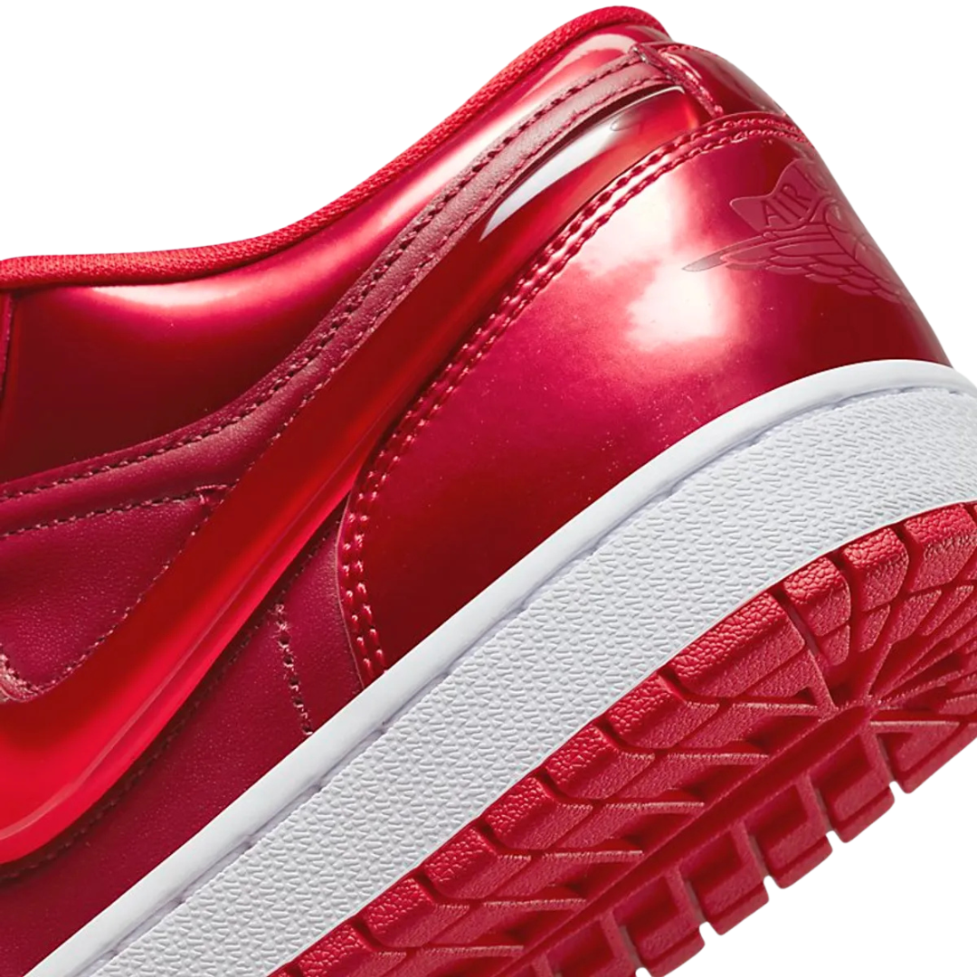 Nike Air Jordan 1 Low SE Pomegranate / University Red - Missing Box Lid