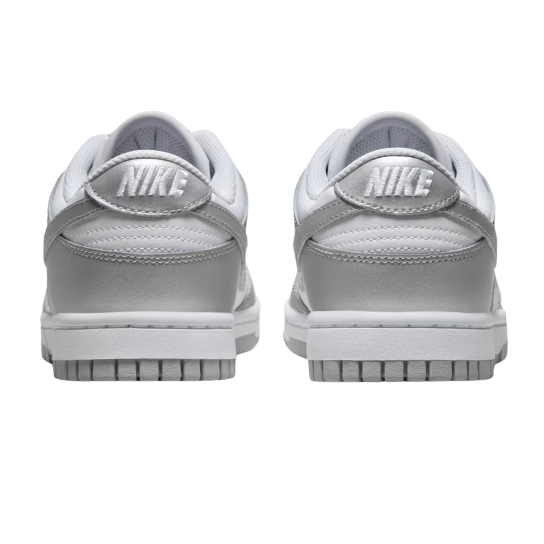 Nike Dunk Low Metallic Silver - Missing Box Lid